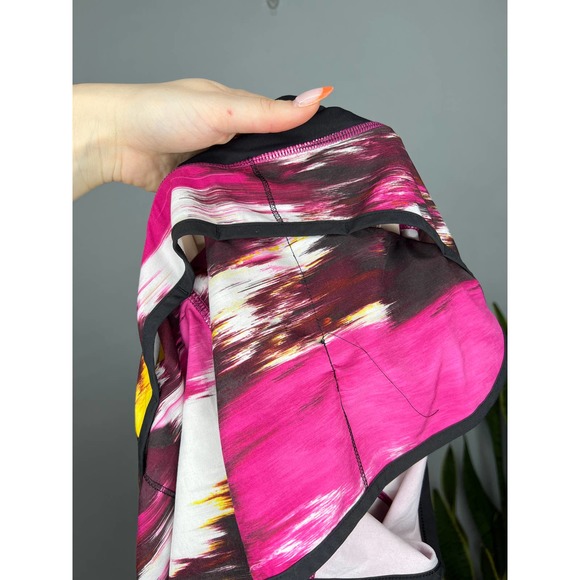 Lululemon Speed Short 2.5" Inseam Pink Watercolor Abstract 4 - Picture 4 of 5